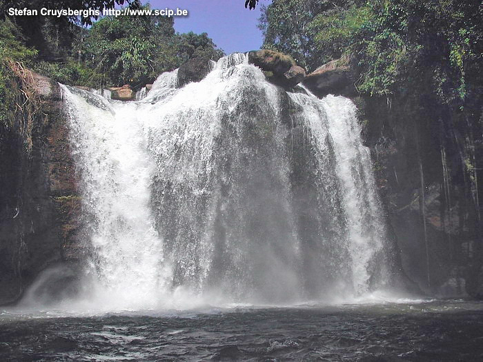 Khao NP - Waterval Waterval in het Khao NP. Dit is de waterval waarvan Leonardo Di Caprio afsprong in de film 'The Beach'. Stefan Cruysberghs